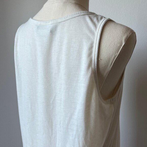 Richer Poorer White Scoop Tank - Picture 4 of 5